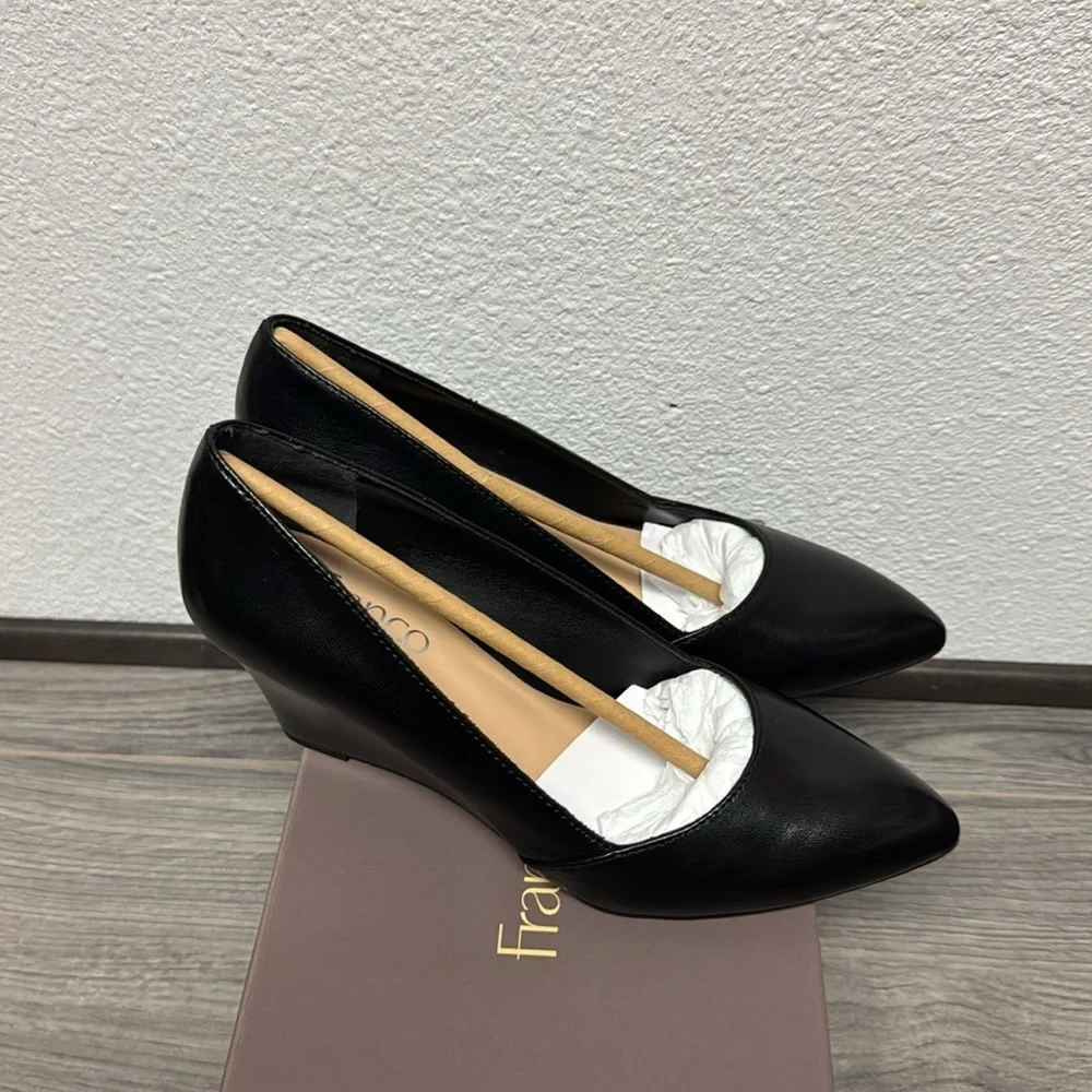 FRANCO SARTO Frankie Wedge Pumps In Black Leather